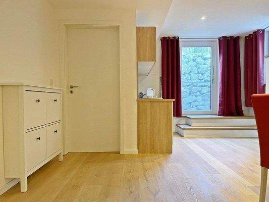 Wohnküche der Einliegerwohnung (2).jpg