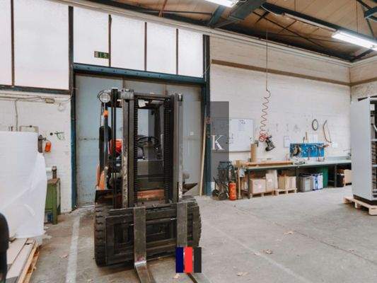 Halle Innenansicht 3