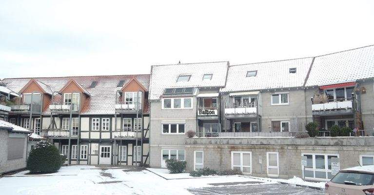 Rückansicht mit Balkon