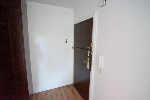 Flur mit Einbauschrank