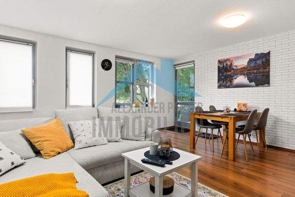 Wohnzimmer 1.OG rechts 