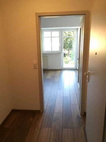 Schicke 1 Raum Wohnung Einbaukuche Badewanne Sudbalkon Parkplatz Provisionsfrei Apartment Gotha 2zr764t