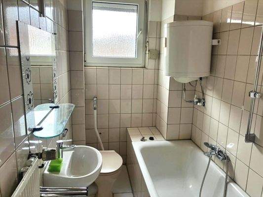 Badezimmer 3. OG rechts