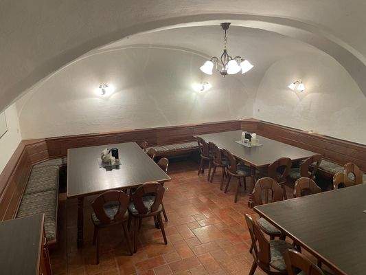 Charme aus Stein und Stille.jpeg