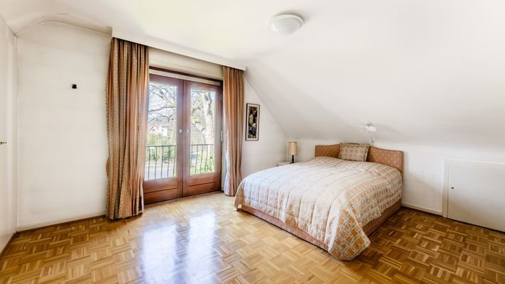 Schlafzimmer Elterntrakt
