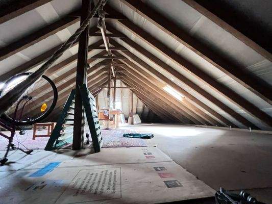 Dachboden ausbaufähig