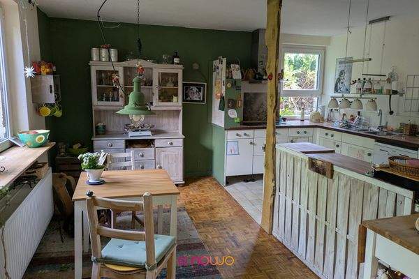 Küche und Essbereich