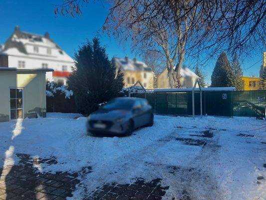 Stellplätze im Innenhof