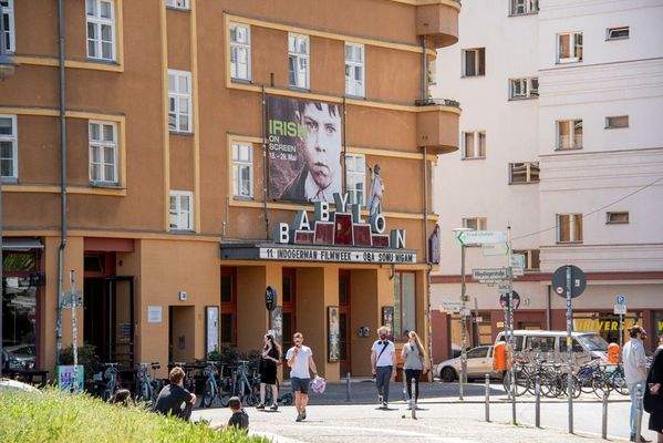 Rosa Luxemburgplatz_2300