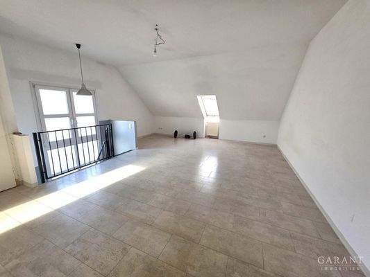 Großes Zimmer im DG