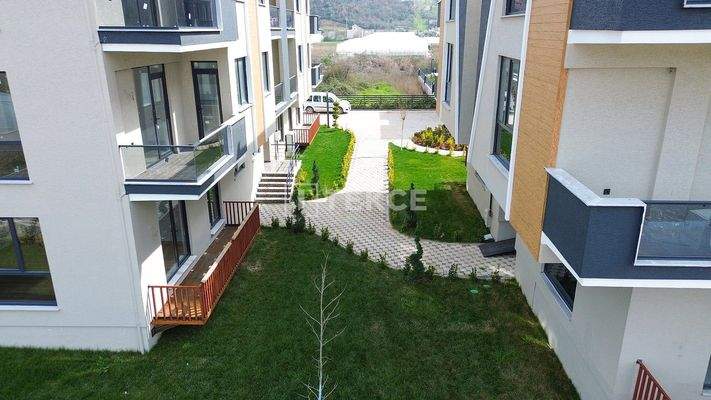 Apartments in a Complex Close to Daily Amenities in Yalova