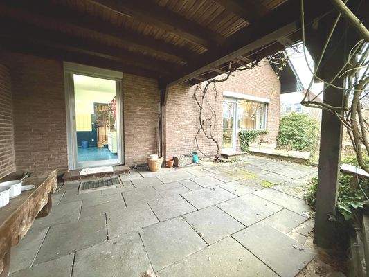 Überdachte Terrasse