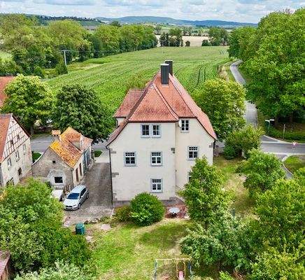 Anwesen und Umgebung