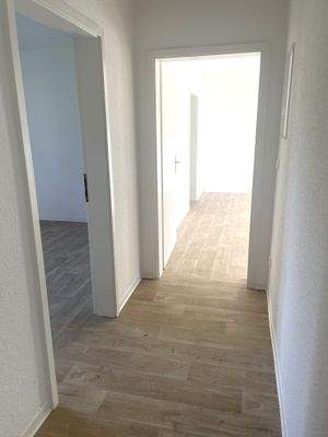 Flur zur Küche.JPG