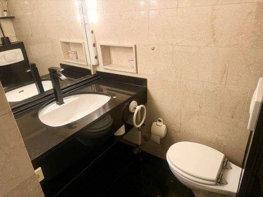 Duschbad 1 Appartement.jpg