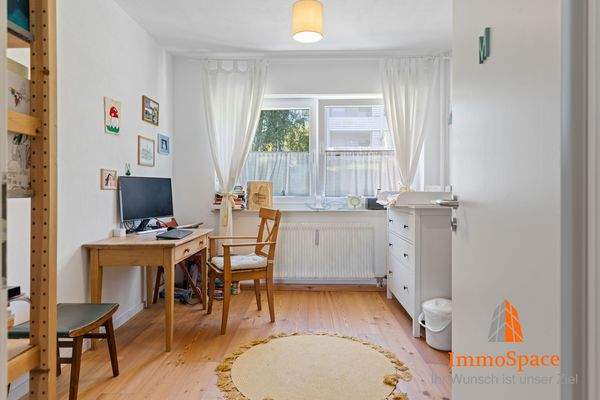 Home-Office-Arbeitsplatz oder Kinderzimmer