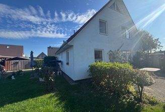 Seitenansicht mit beiden Terrassen