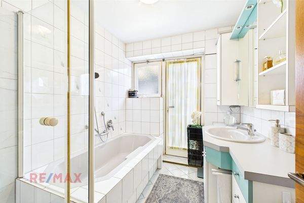 Badezimmer OG | Top 3 | Haus 2