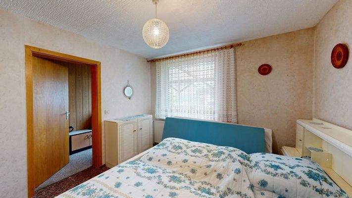 SchlafzimmerEinliegerwohnung 