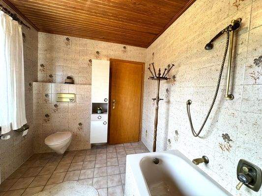 Badezimmer EG Bild 2