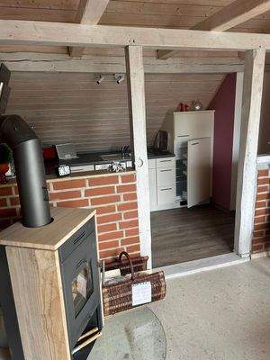 FeWo 2 Kamin und Küche