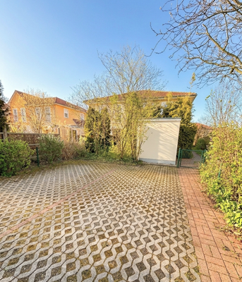 PKW Stellplätze Front  AI opti