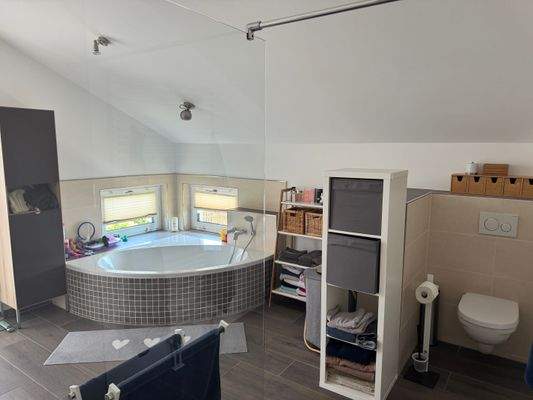 OG Ensuite- Elternbad 