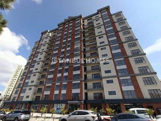 Flats with Gym and Parking Lot in İstanbul Zeytinburnu