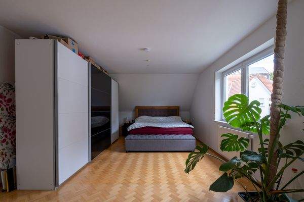 großes Schlafzimmer