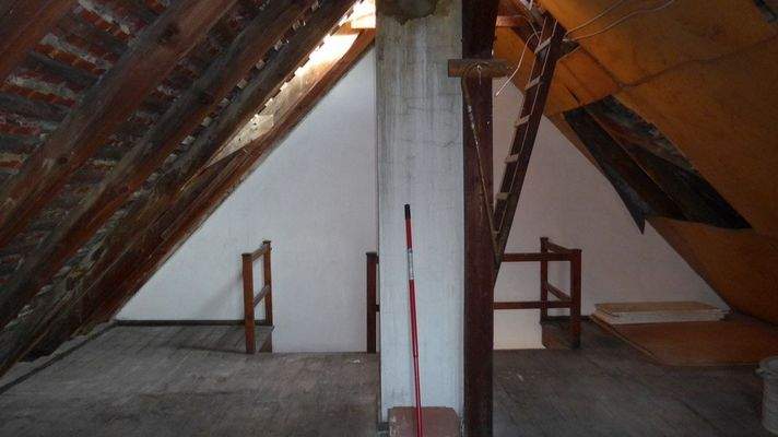 Spitzboden linke Hälfte