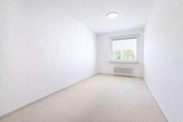 Zwei weitere ebenerdige Zimmer warten darauf, wieder genutzt zu werden