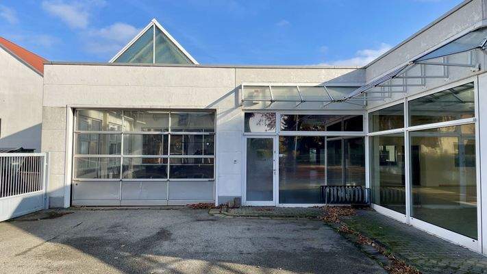 Zufahrt Serviceannahme