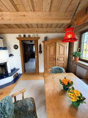 Stube mit Durchgang zur küche