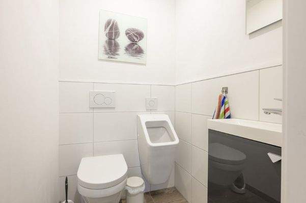 modernes Gäste-WC.jpg