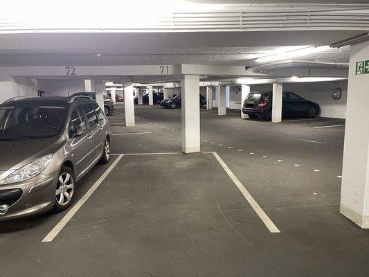 Tiefgaragenstellpatz