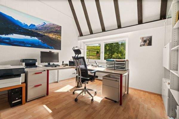 Kind 1/Arbeitszimmer OG