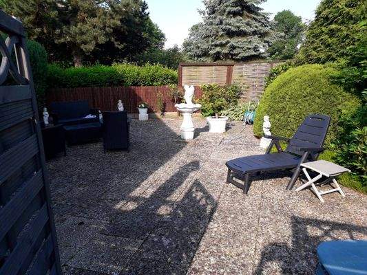 geschützte Terrasse Haus 1