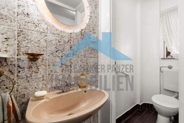 Waschbecken Flur Erdgeschoss