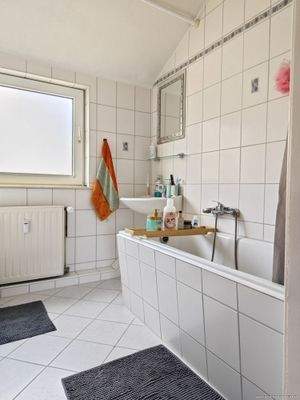 Badezimmer OG 2-Zimmer-Wohnung