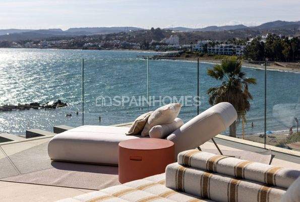 Unique Beachfront Project in Estepona with Luxury Apartment