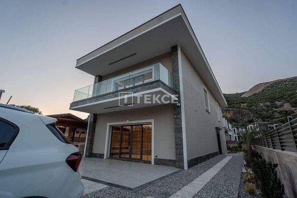New Villas with Pools Surrounded by Nature in Kuşadası