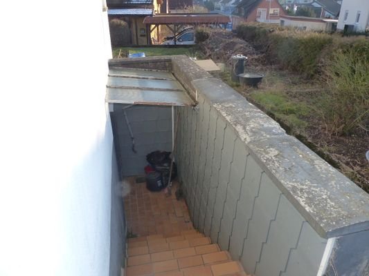 Außentreppe zum Keller