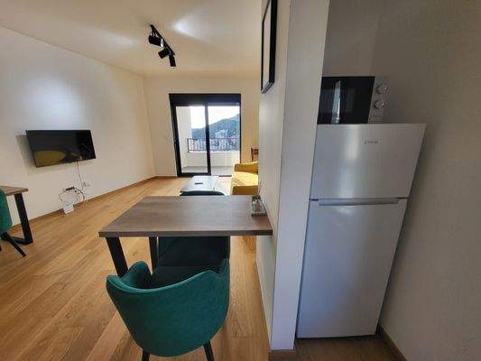 WhatsApp Image 2024-03-14 at 9.34.32 AM (1).jpeg