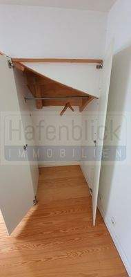 Stauraum unter der Treppe