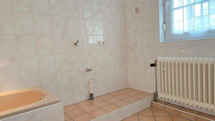 Platz für Waschmaschine & Trockner