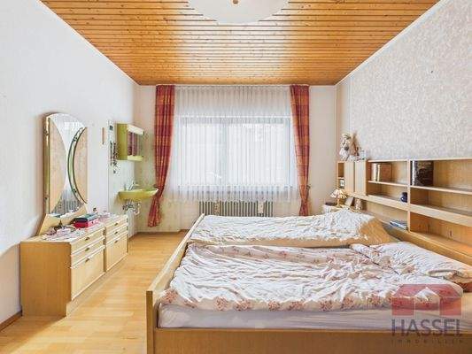 Schlafzimmer Nr 1