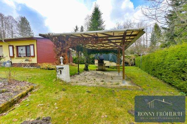 überdachter Grillplatz / Terrasse