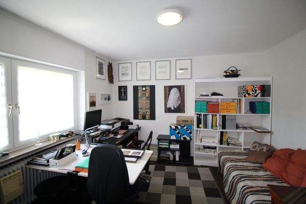 Büro im Gartengeschoss