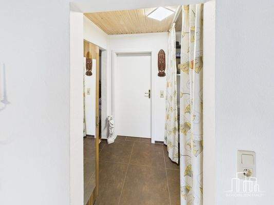 CAM02839G0-PR0320-STILL031