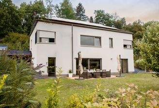 Hausansicht (Baum entfernt)